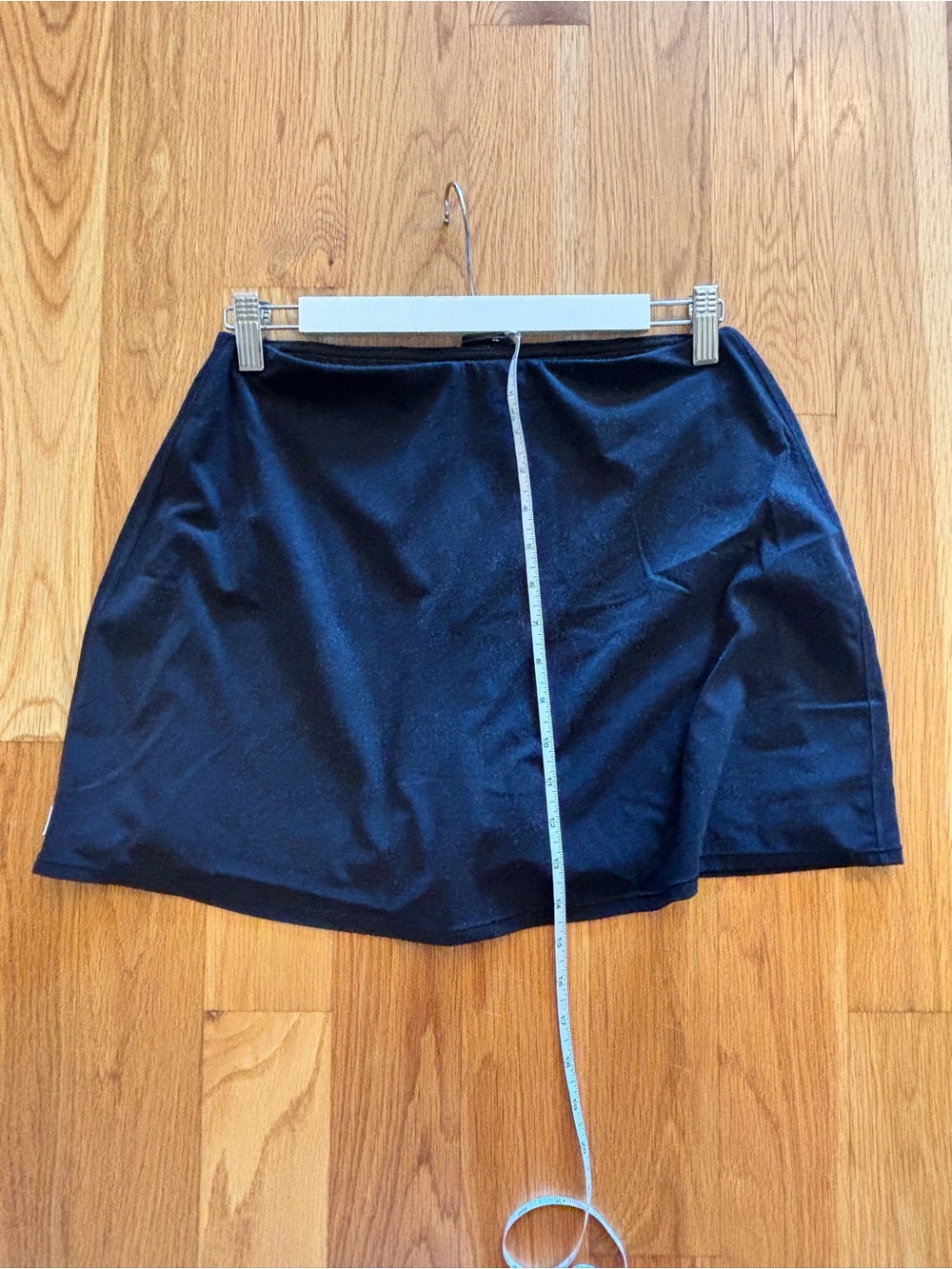 Vuori All The Form Black Skirt